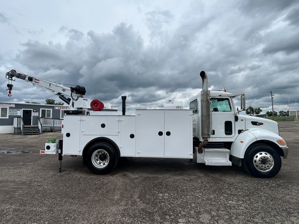 2008 Peterbilt 335 Service Truck