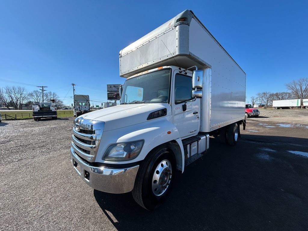 2018 Hino 268 Box Truck 18ft.