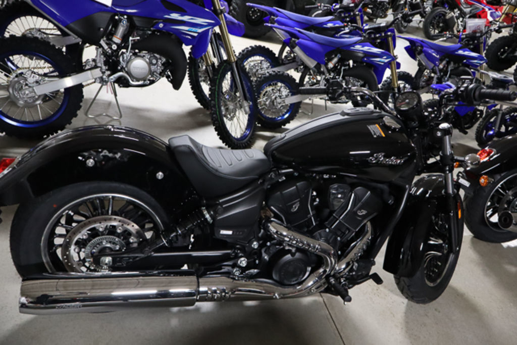 2025 Indian Scout® Sixty Classic Limited Black Metallic