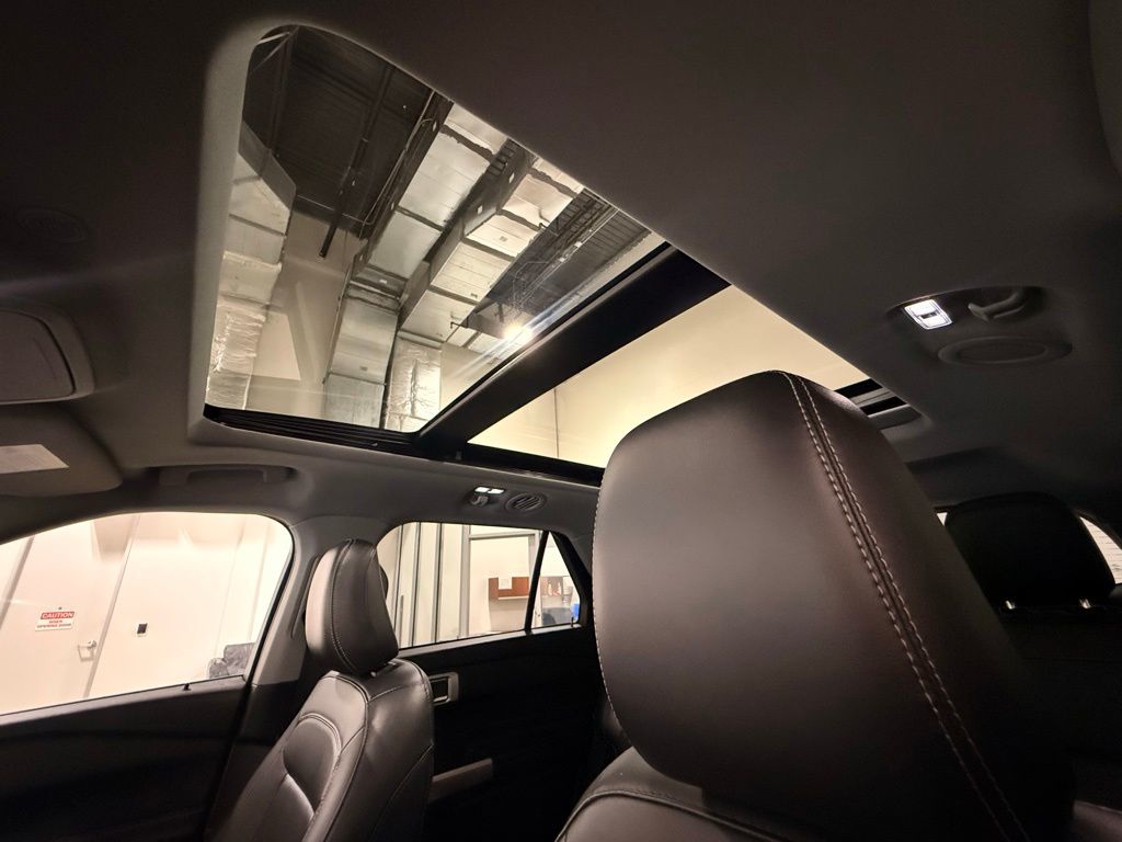 2023 Ford Explorer XLT - Photo 17