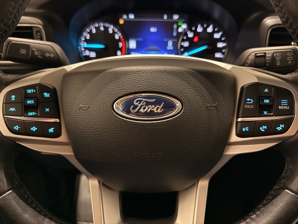 2023 Ford Explorer XLT - Photo 19