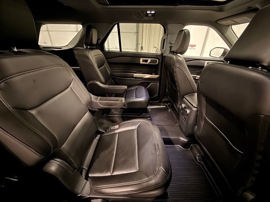 2023 Ford Explorer XLT - Photo 32