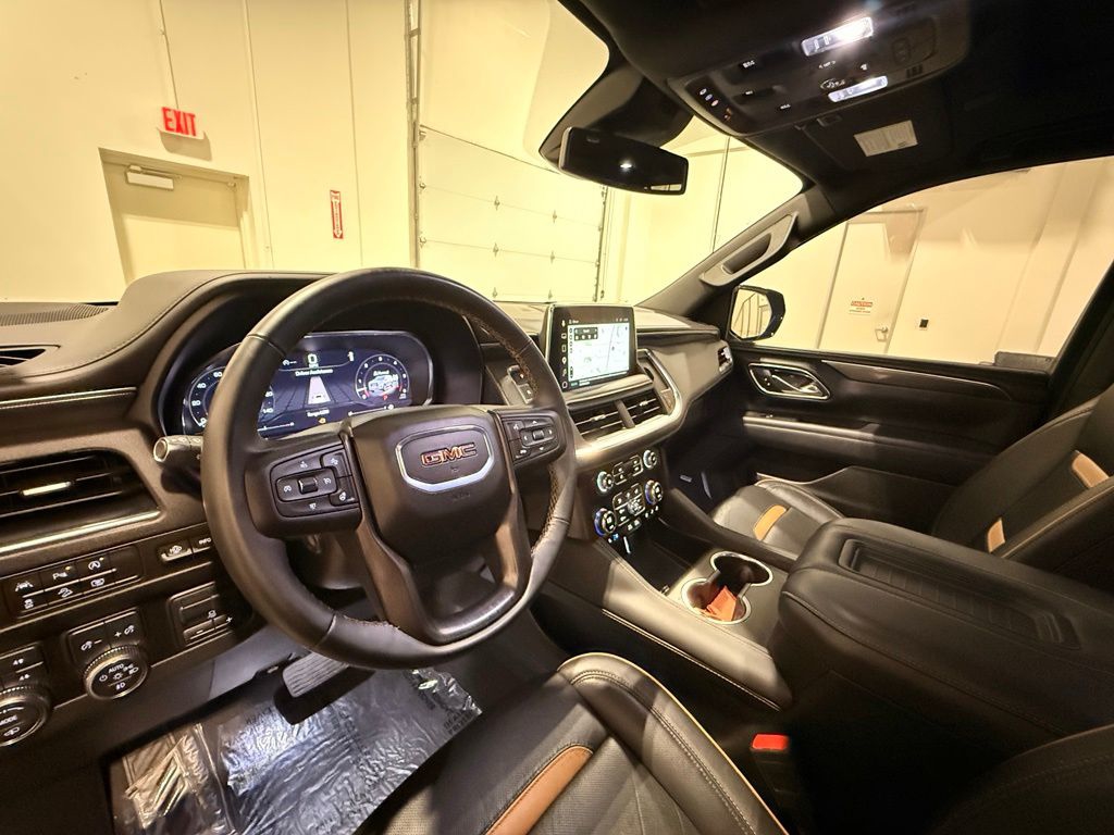 2024 GMC Yukon AT4 - Photo 19