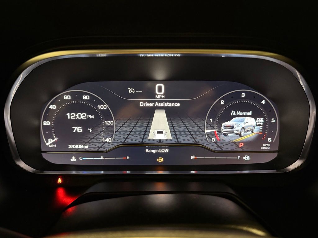 2024 GMC Yukon AT4 - Photo 24