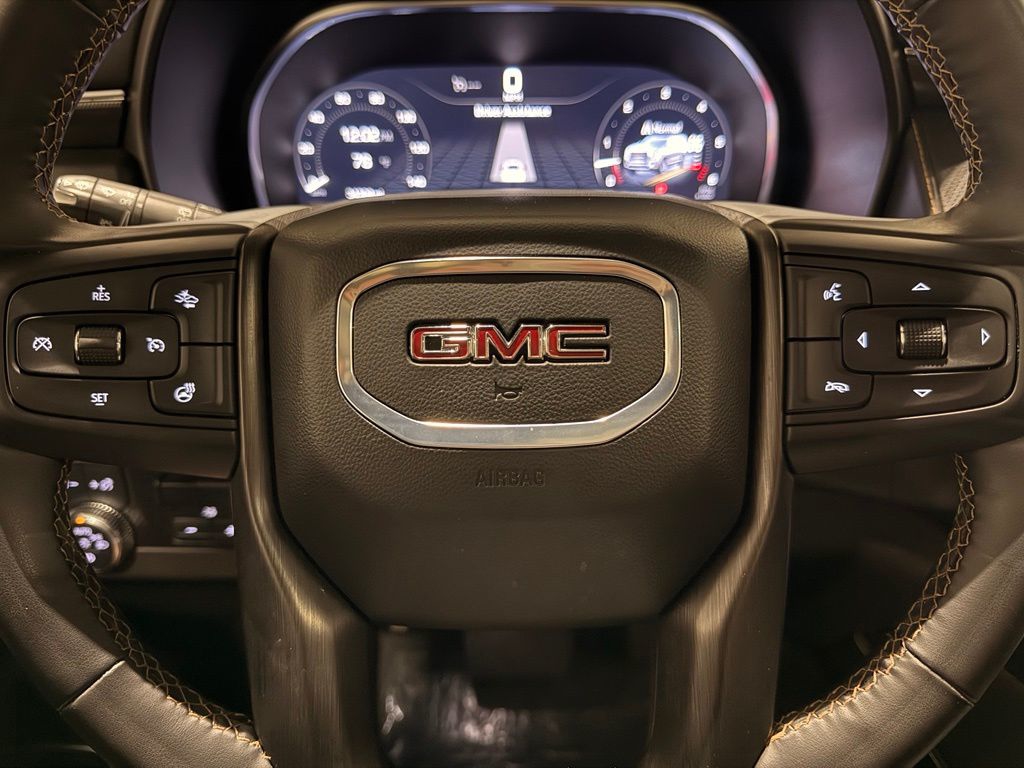 2024 GMC Yukon AT4 - Photo 25
