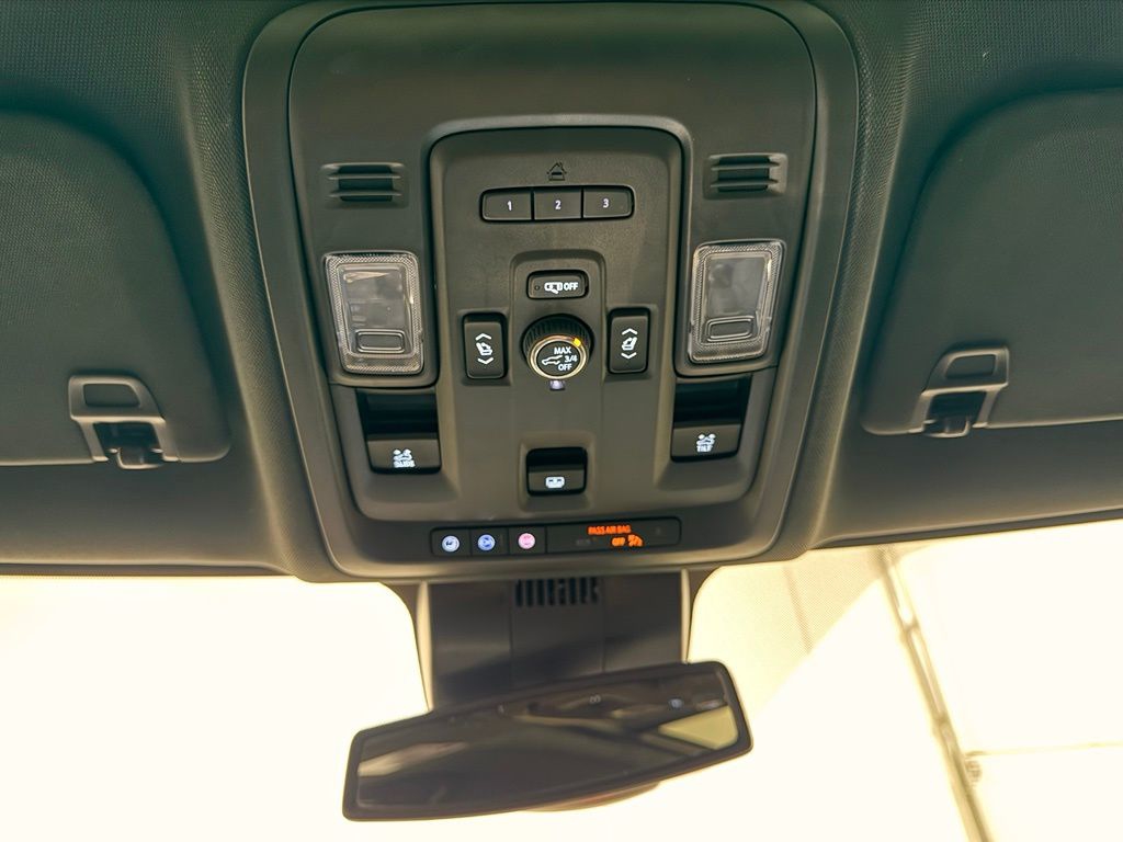 2024 GMC Yukon AT4 - Photo 27