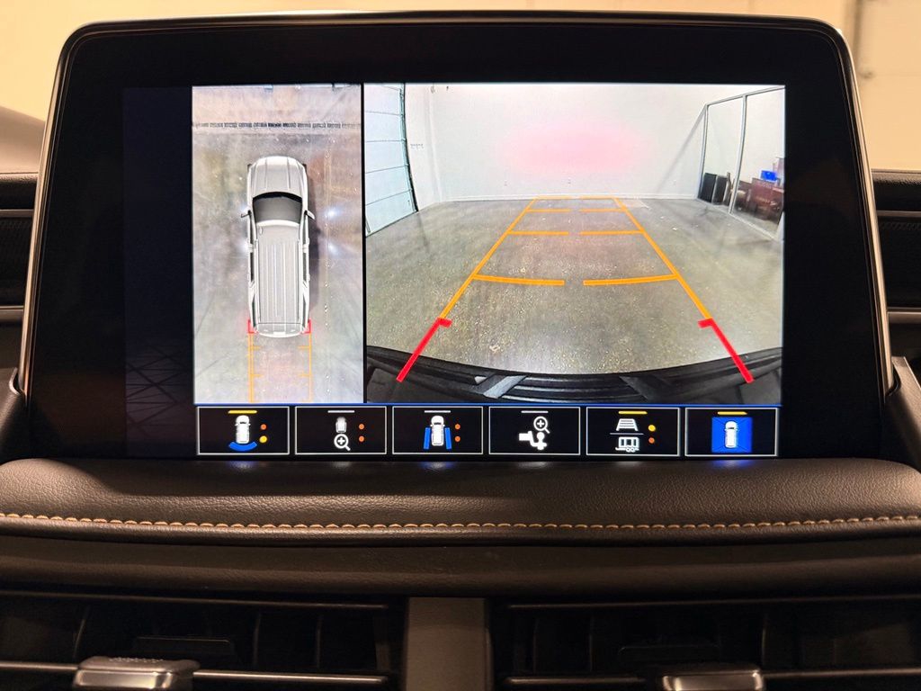 2024 GMC Yukon AT4 - Photo 30