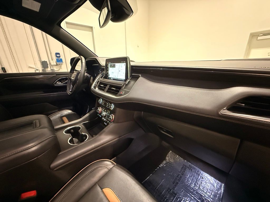 2024 GMC Yukon AT4 - Photo 36