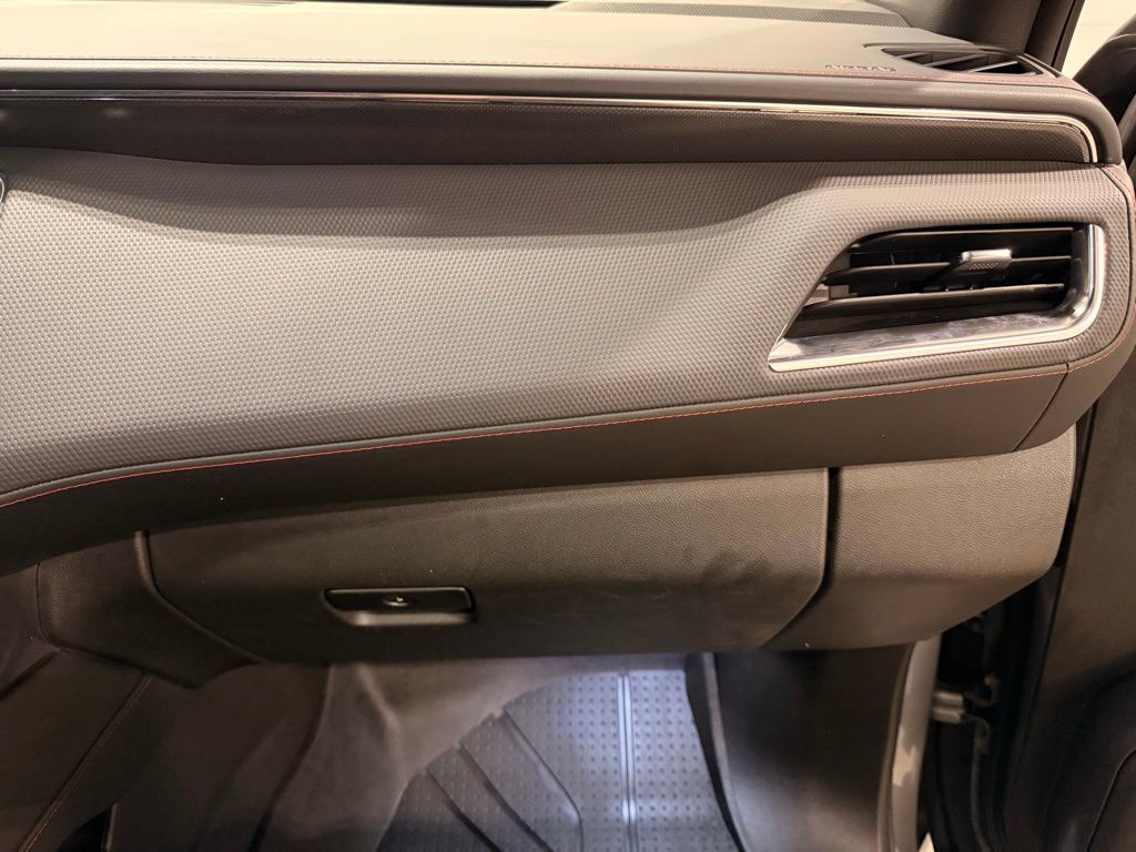 2024 Chevrolet Suburban RST - Photo 30