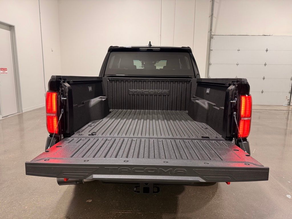 2026 Toyota Tacoma TRD Off Road - Photo 9