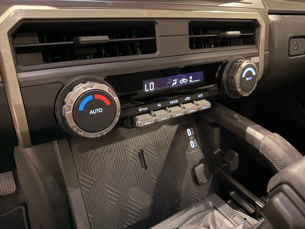 2026 Toyota Tacoma TRD Off Road - Photo 25
