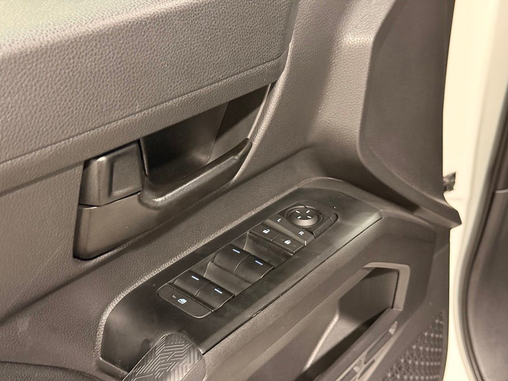 2026 Toyota Tacoma SR5 - Photo 14