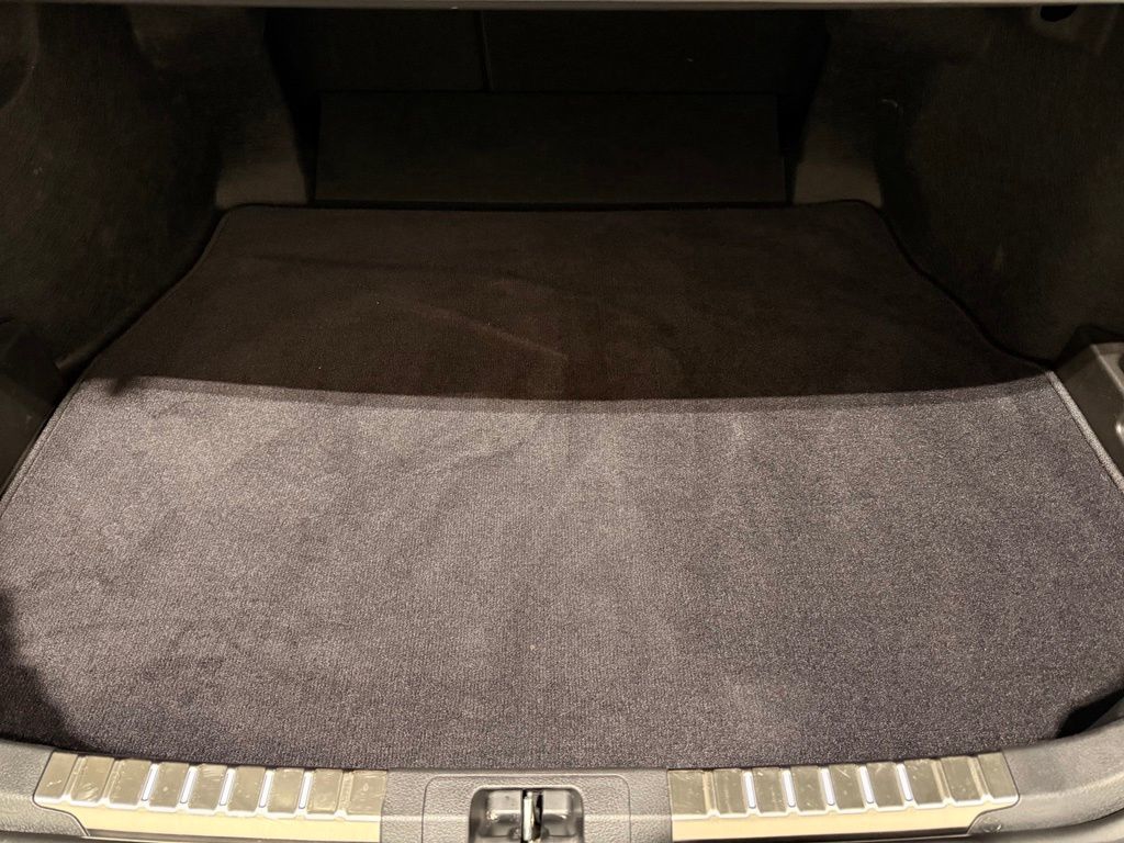 2025 Toyota Camry XSE - Photo 10