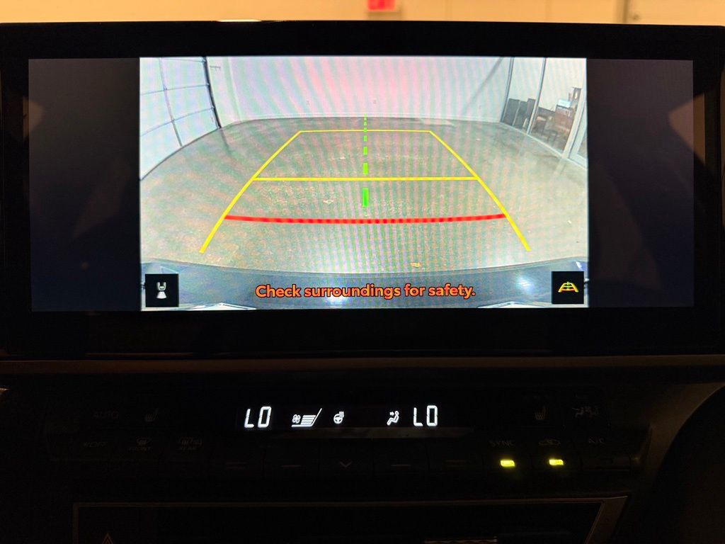 2025 Toyota Camry XSE - Photo 24