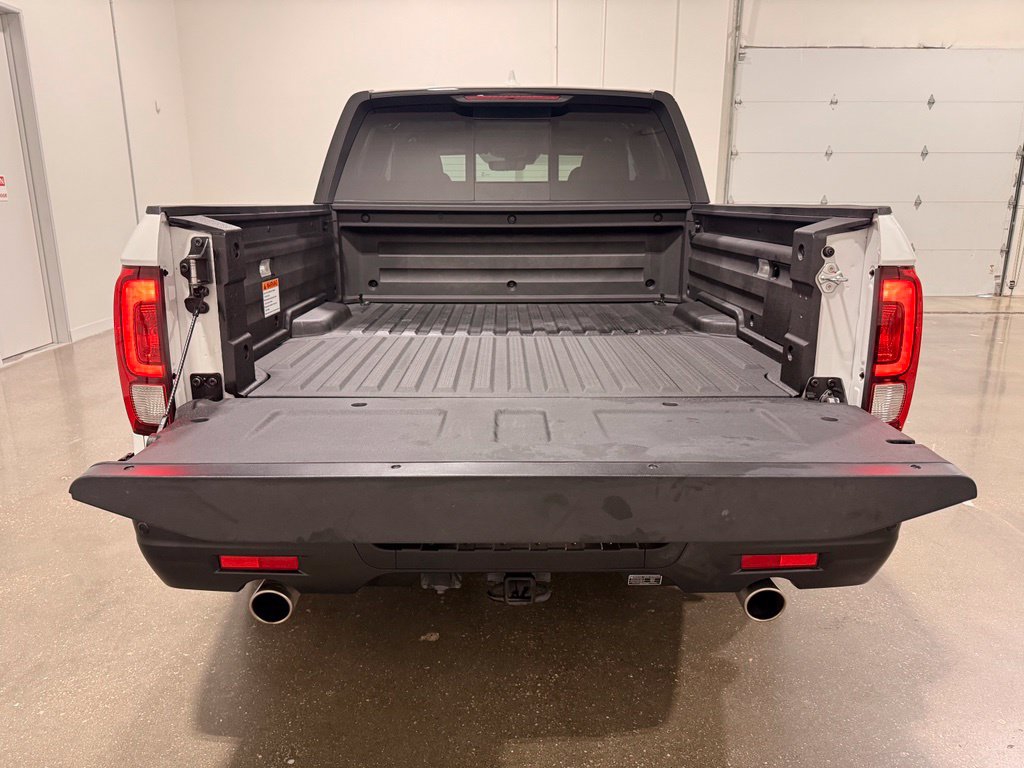 2025 Honda Ridgeline Black Edition - Photo 9