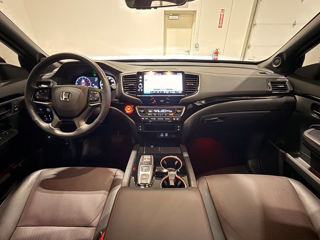 2025 Honda Ridgeline Black Edition - Photo 29