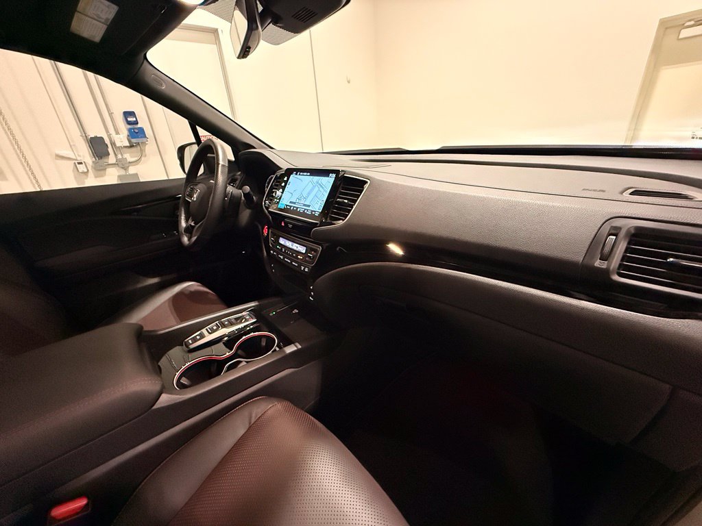 2025 Honda Ridgeline Black Edition - Photo 31