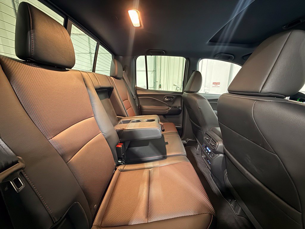 2025 Honda Ridgeline Black Edition - Photo 33