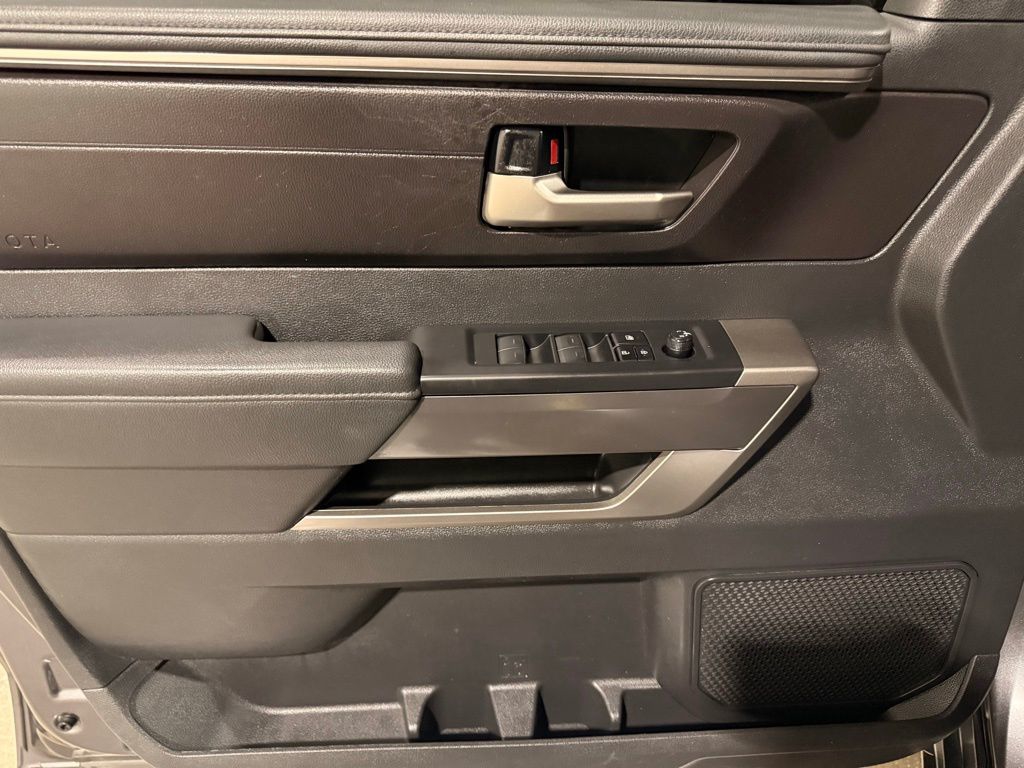 2024 Toyota Tundra SR5 - Photo 12
