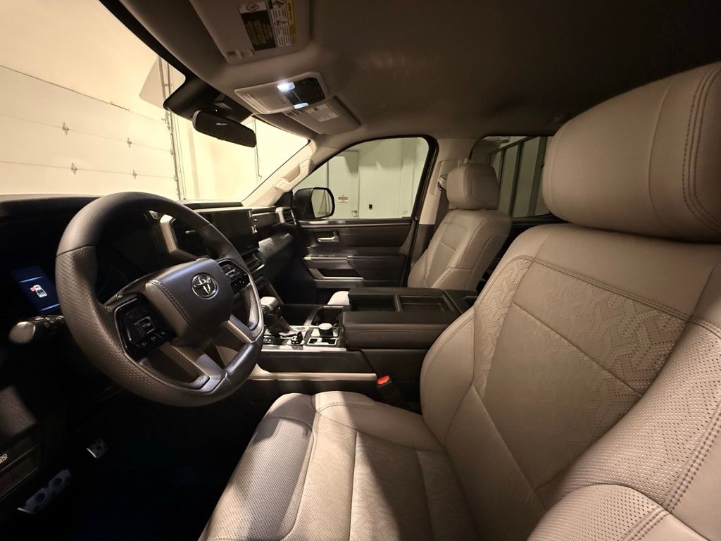 2024 Toyota Tundra SR5 - Photo 15