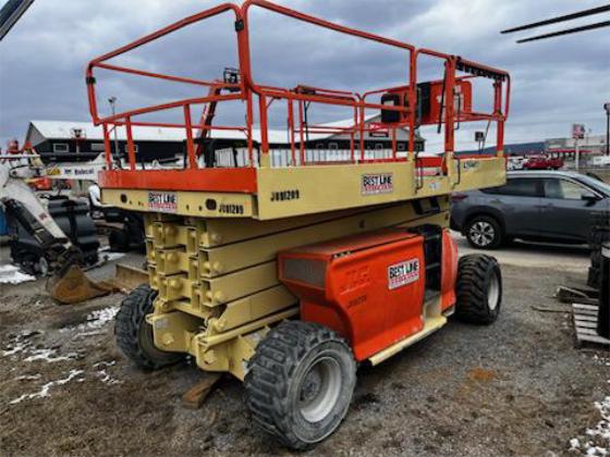 Photo of a 2007 JLG 4394RT