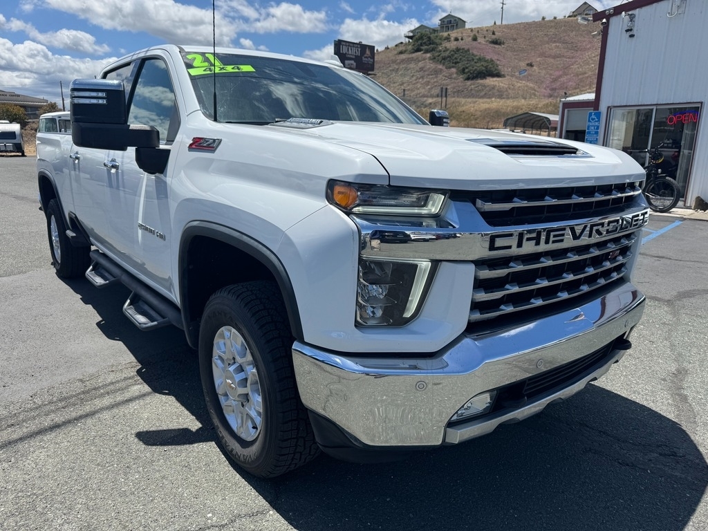 2021 Chevrolet Silverado HD LTZ 4WD Crew Cab Standard Box's photo