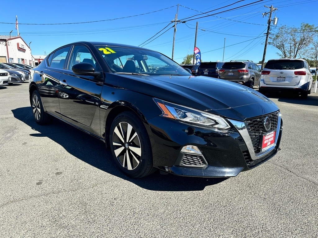 Used 2021 Nissan Altima SV with VIN 1N4BL4DW2MN395626 for sale in Lakeport, CA