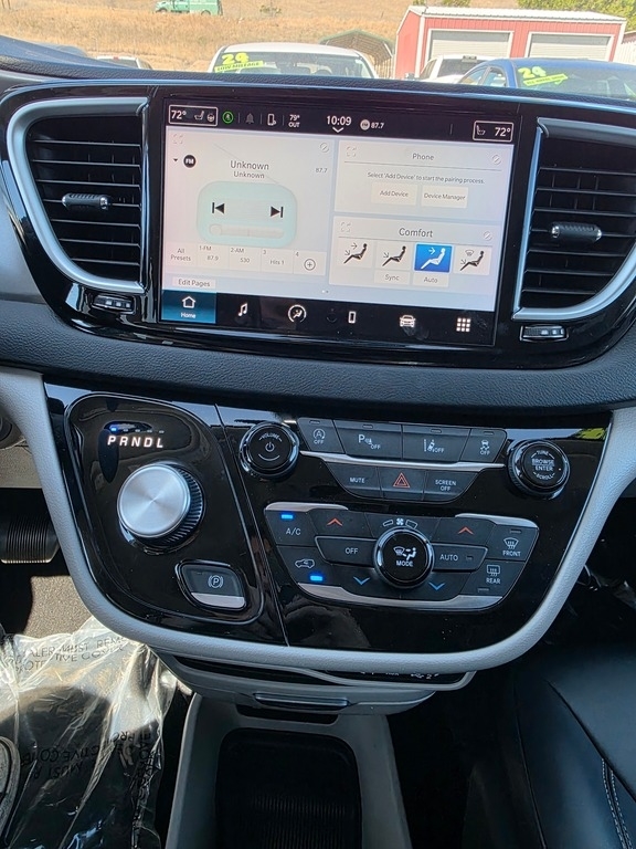 2024 Chrysler Pacifica Touring L - Photo 14