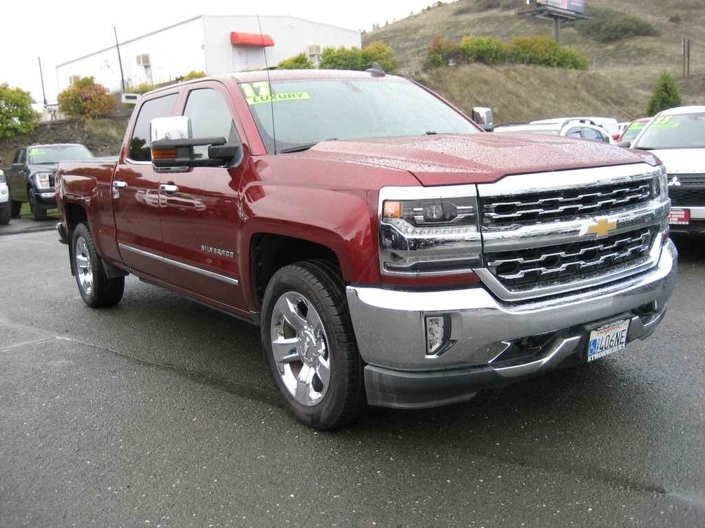 Used 2017 Chevrolet Silverado 1500 LTZ with VIN 3GCUCSEJ8HG108847 for sale in Lakeport, CA