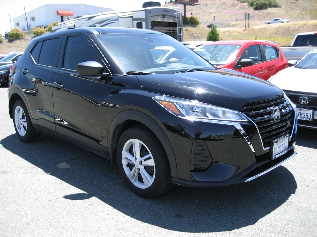 Used 2024 Nissan Kicks S with VIN 3N1CP5BV6RL487206 for sale in Lakeport, CA