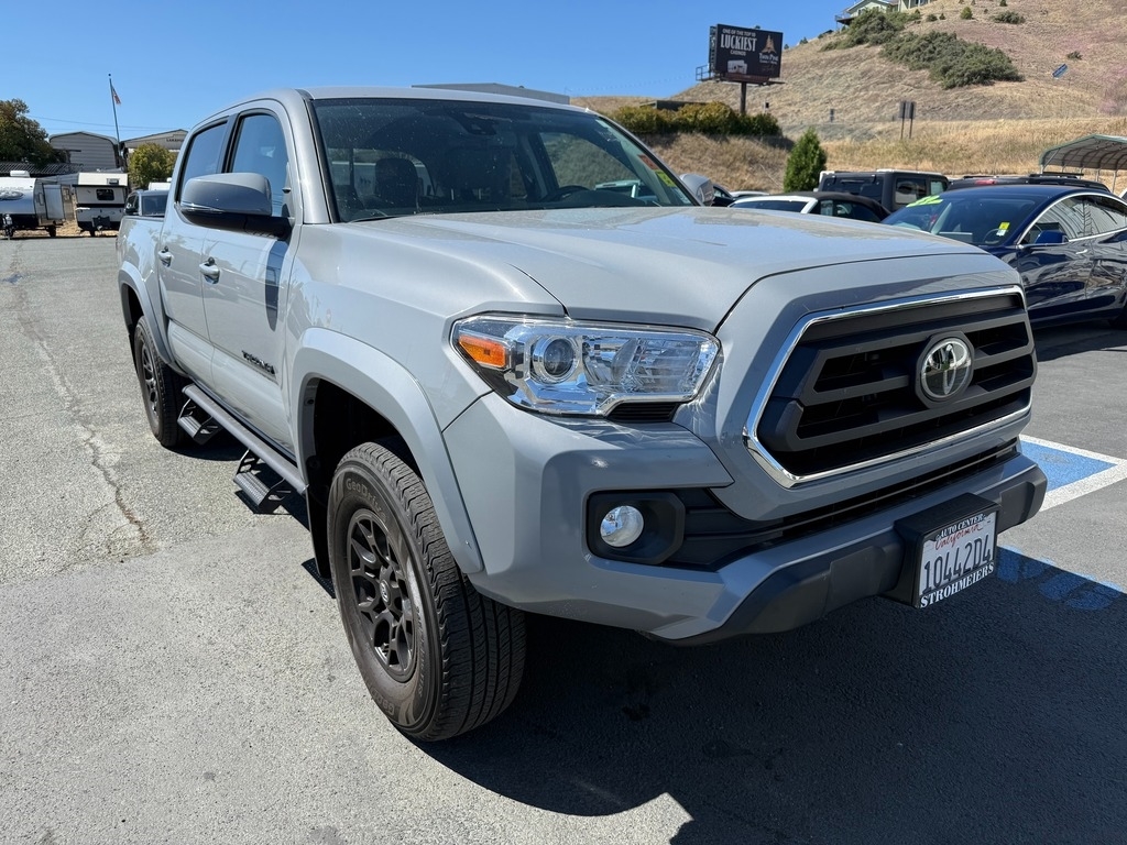 2021 Toyota Tacoma SR5 Double Cab 4WD V6 Auto Short Bed's photo