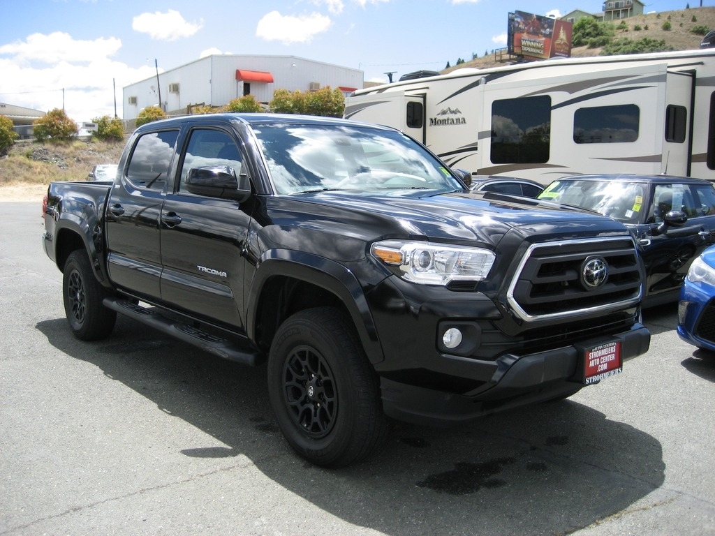 Used 2022 Toyota Tacoma SR5 with VIN 3TMCZ5AN2NM466009 for sale in Lakeport, CA