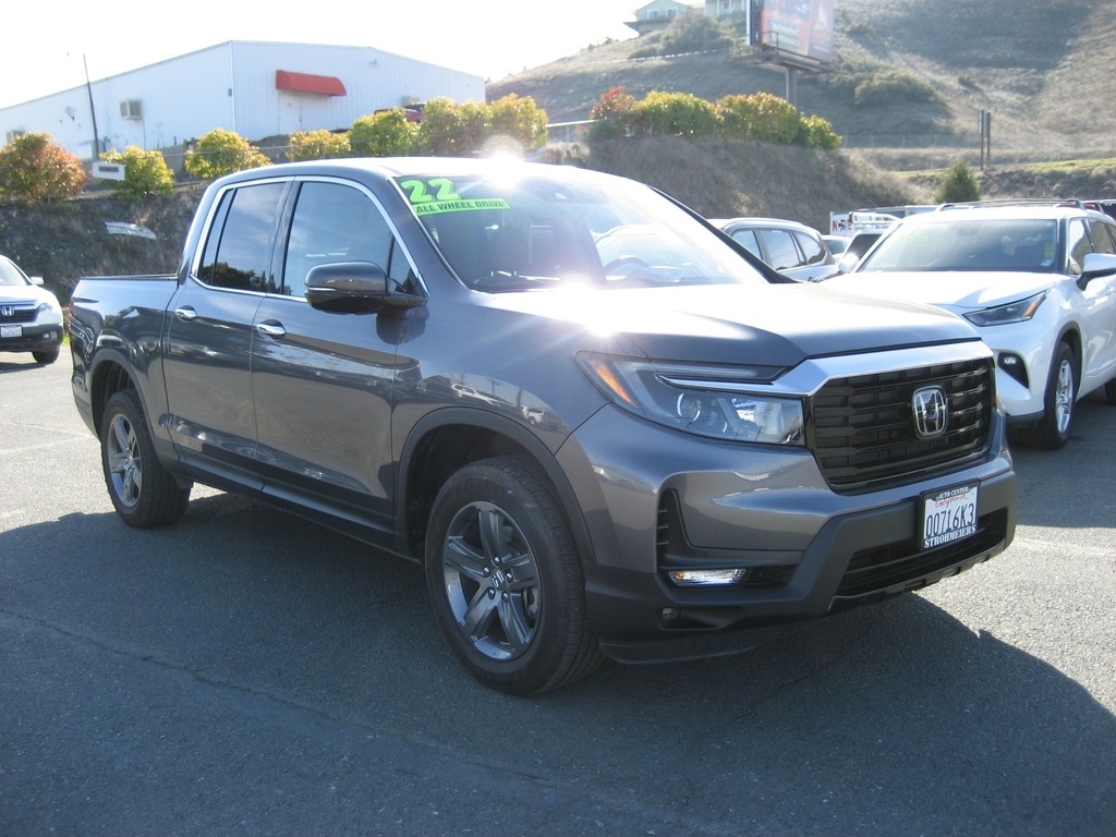 Used 2022 Honda Ridgeline RTL-E with VIN 5FPYK3F79NB004244 for sale in Lakeport, CA