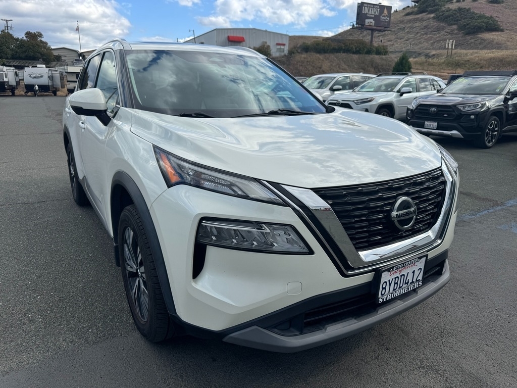 2021 Nissan Rogue SV FWD's photo