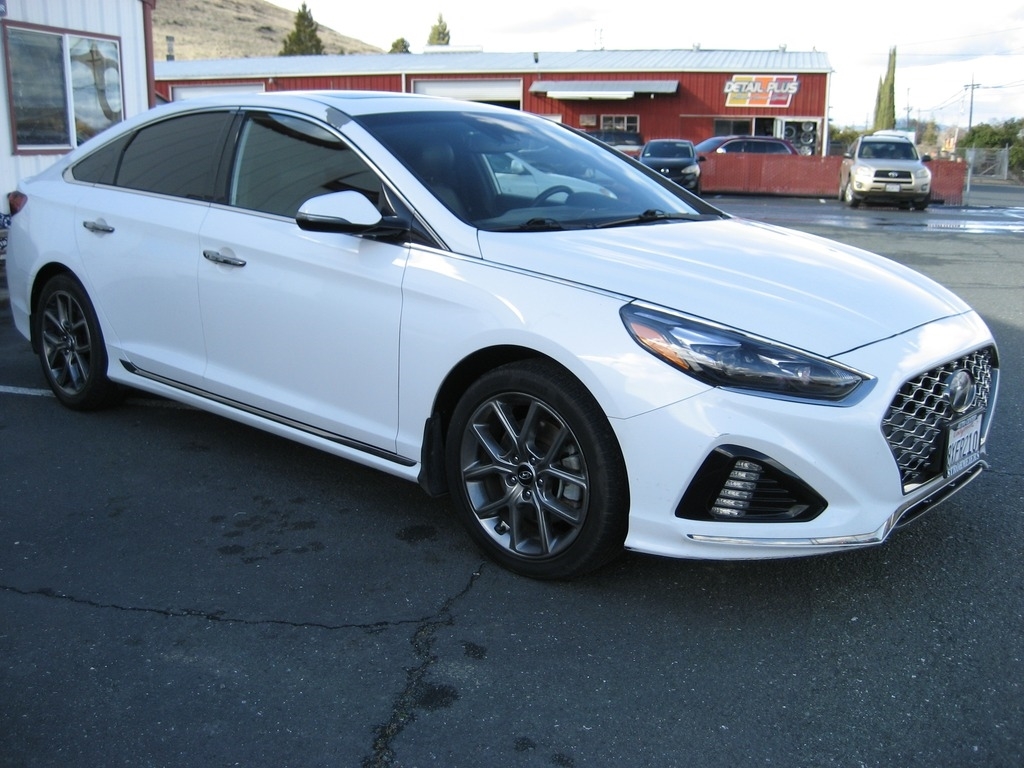 Used 2018 Hyundai Sonata Limited with VIN 5NPE34AB8JH690234 for sale in Lakeport, CA