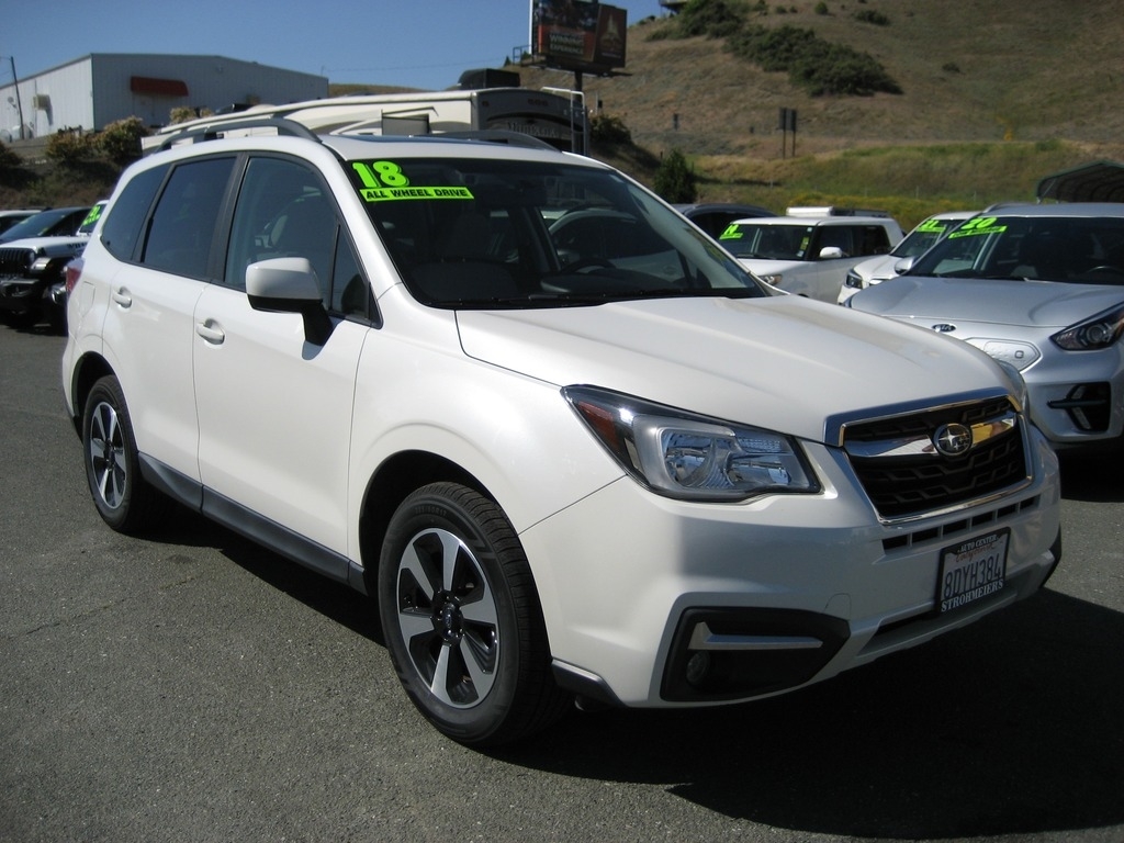 Used 2018 Subaru Forester Premium with VIN JF2SJAGC8JH486993 for sale in Lakeport, CA