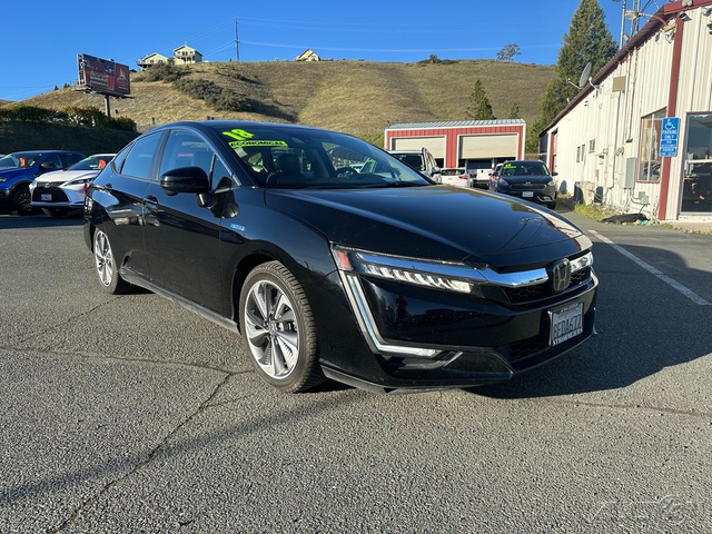 The 2018 Honda Clarity Plug-In Hybrid  photos