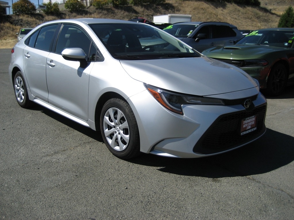 Used 2022 Toyota Corolla LE with VIN JTDEPMAE8NJ221107 for sale in Lakeport, CA
