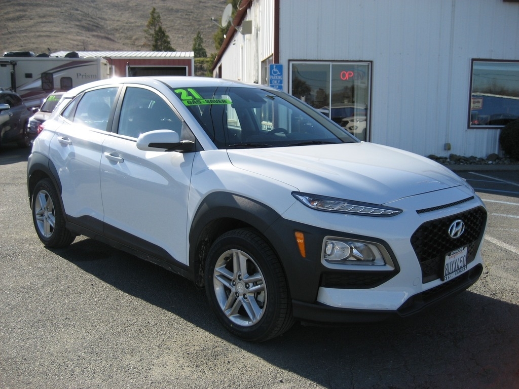 Used 2021 Hyundai Kona SE with VIN KM8K12AA6MU608382 for sale in Lakeport, CA