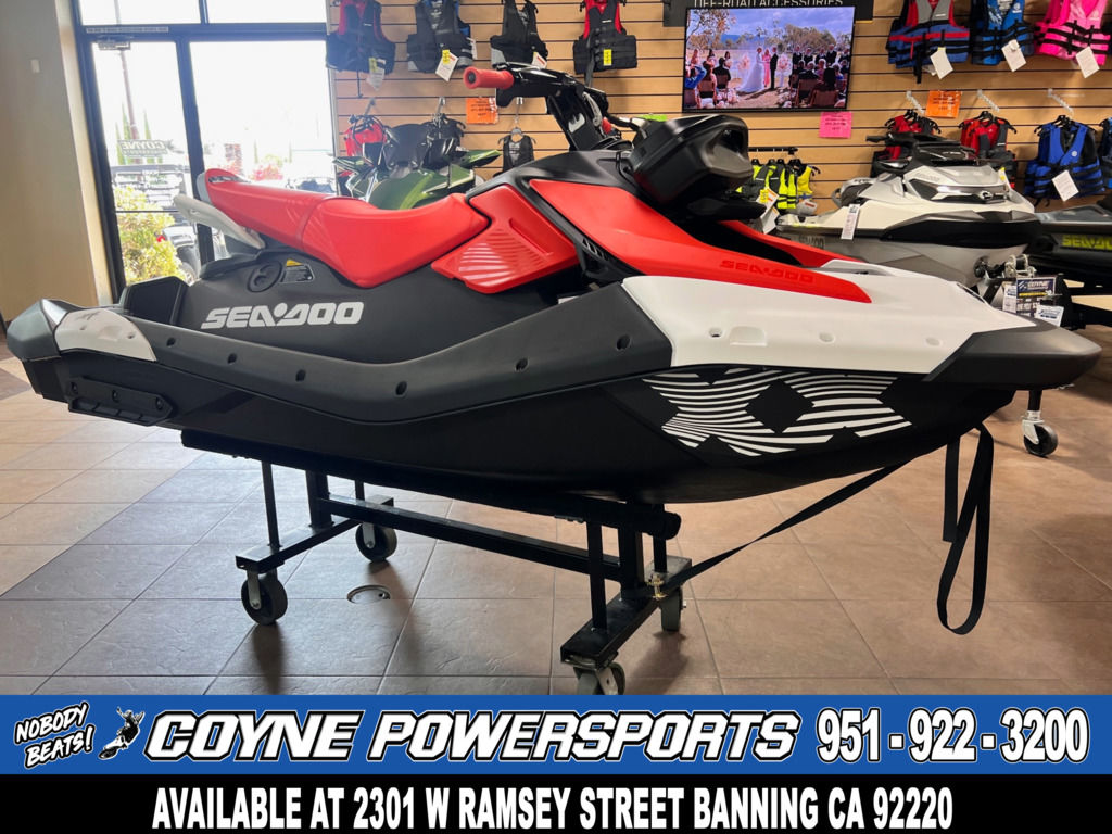 2026 Sea-Doo SparkTrixx For 3 Rotax 900 ACE - 90 Ibr And Aud 899