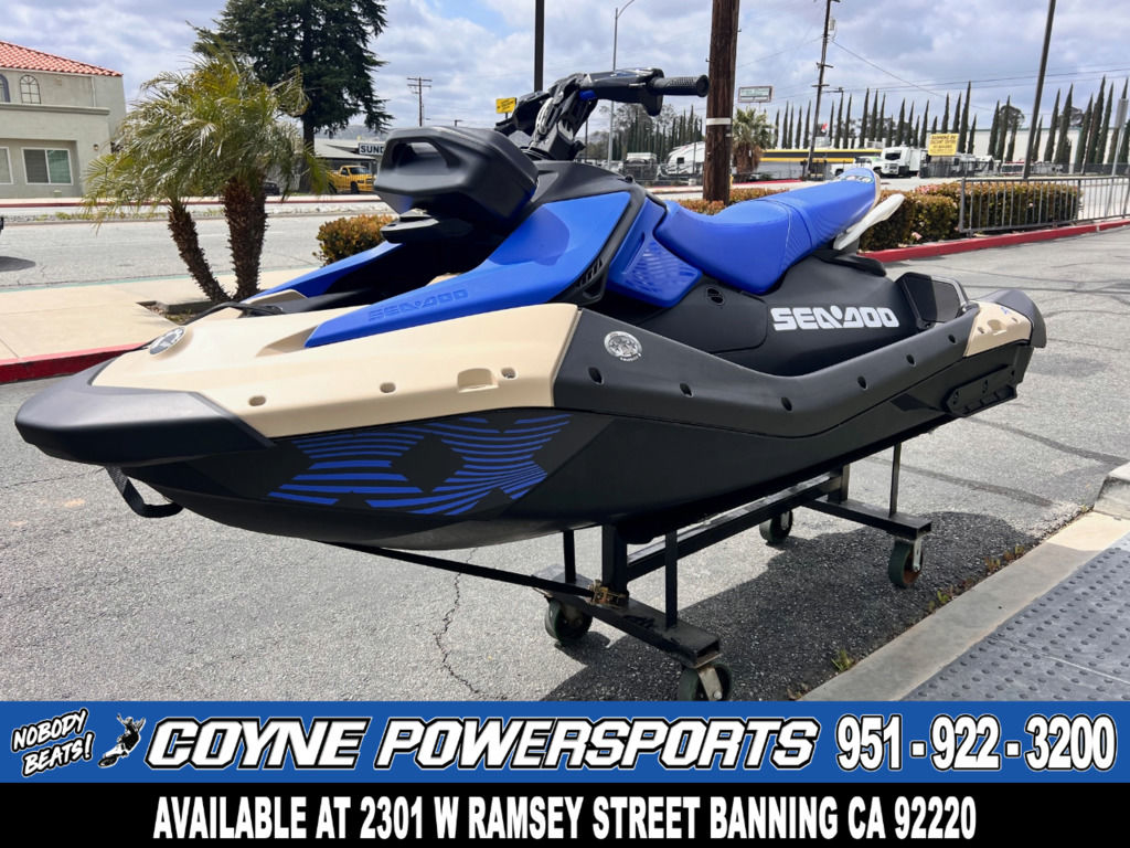 2025 Sea-Doo Spark Trixx For 3 Rotax 900 ACE - 90 Ibr And Au 899
