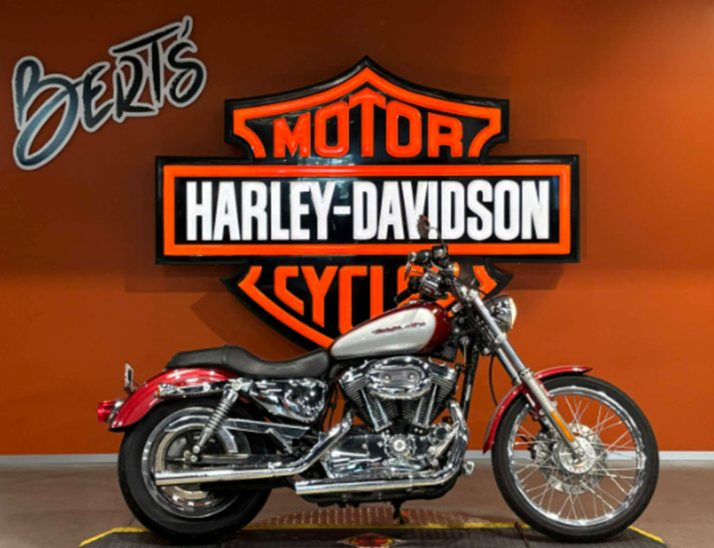 2004 Harley-Davidson® Sportster XL1200C - 1200 Custom V Twin 1200