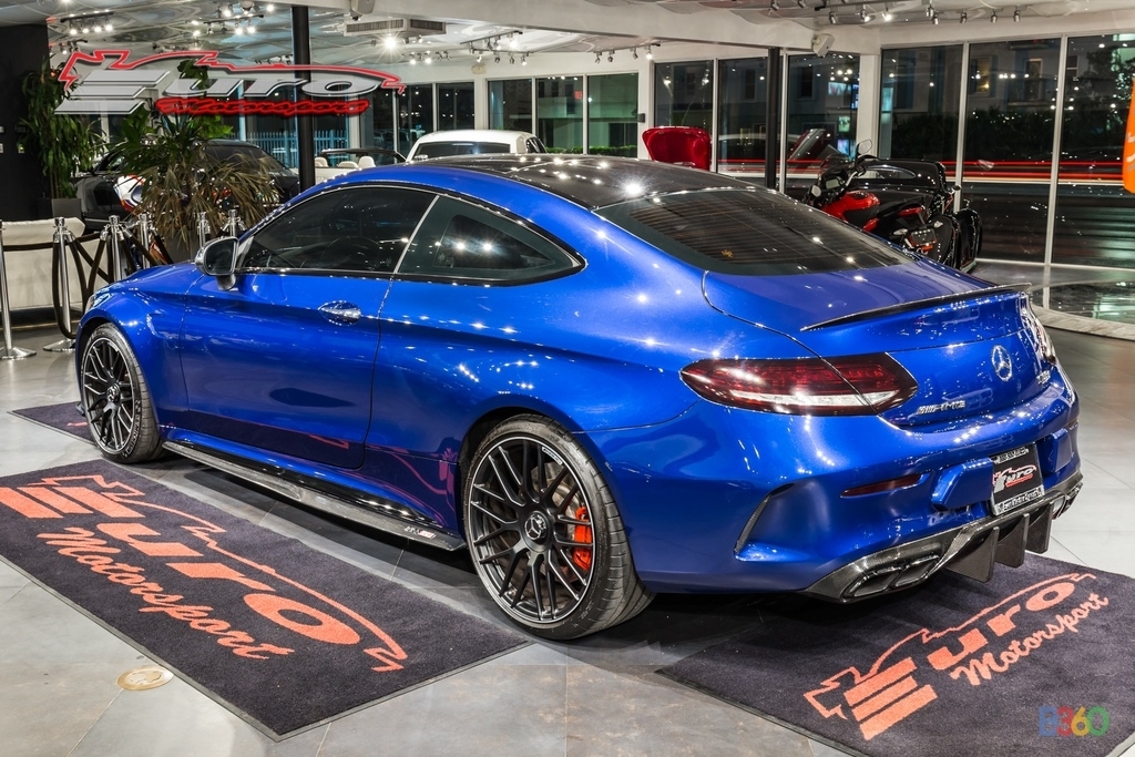 Mercedes AMG c63 s синий