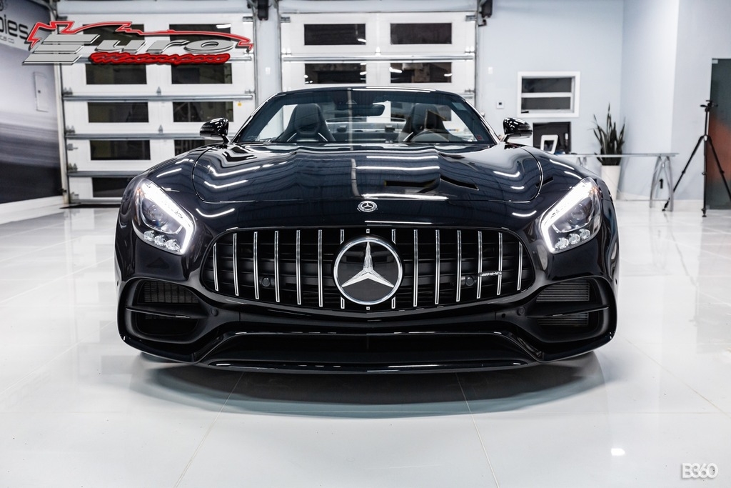 2019 Mercedes-Benz AMG GT Roadster photo