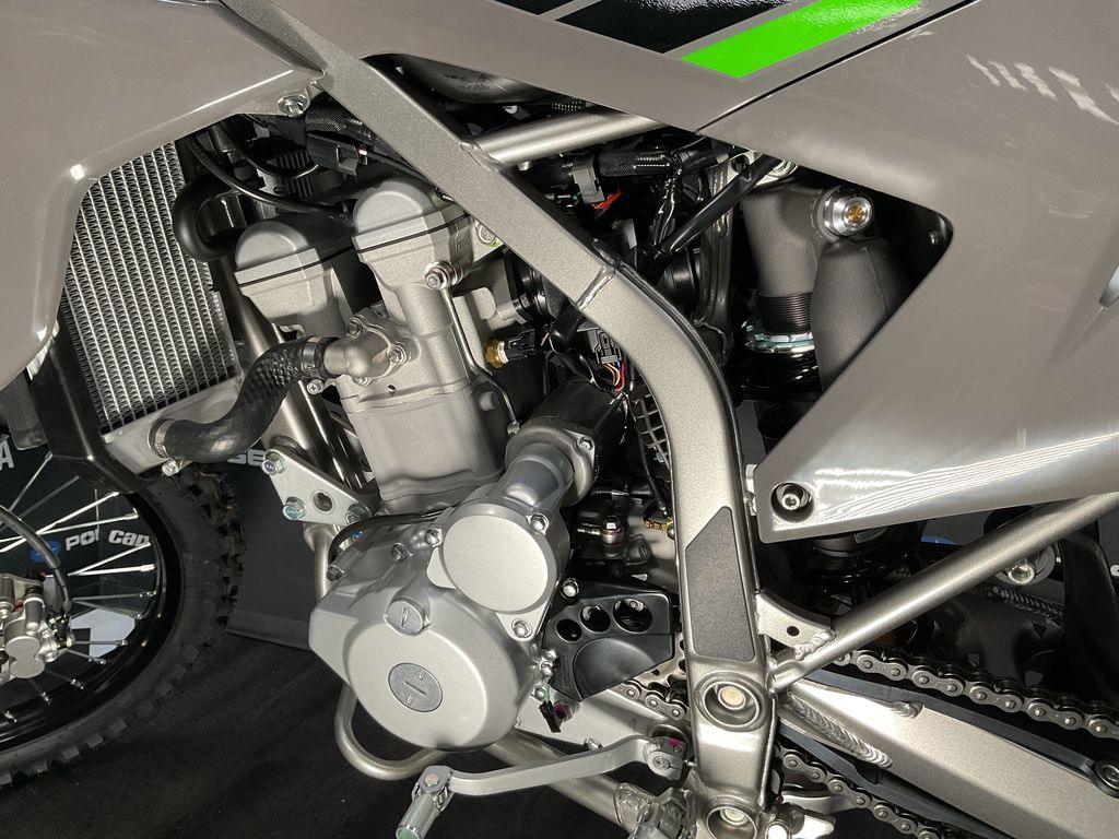 2025 Kawasaki KLX 300R 6