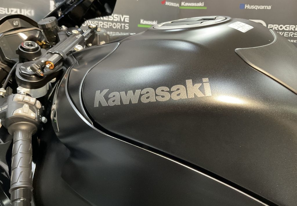 2025 Kawasaki Ninja ZX-10R ABS  9