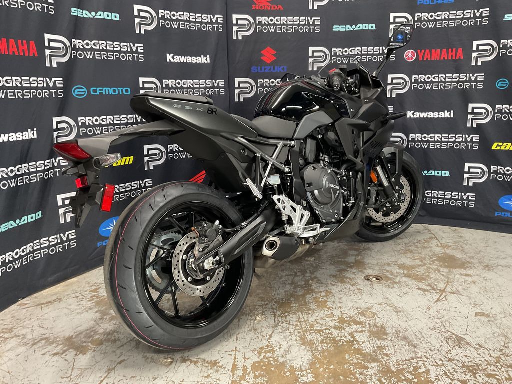 2025 Suzuki GSX800FRQM5  2