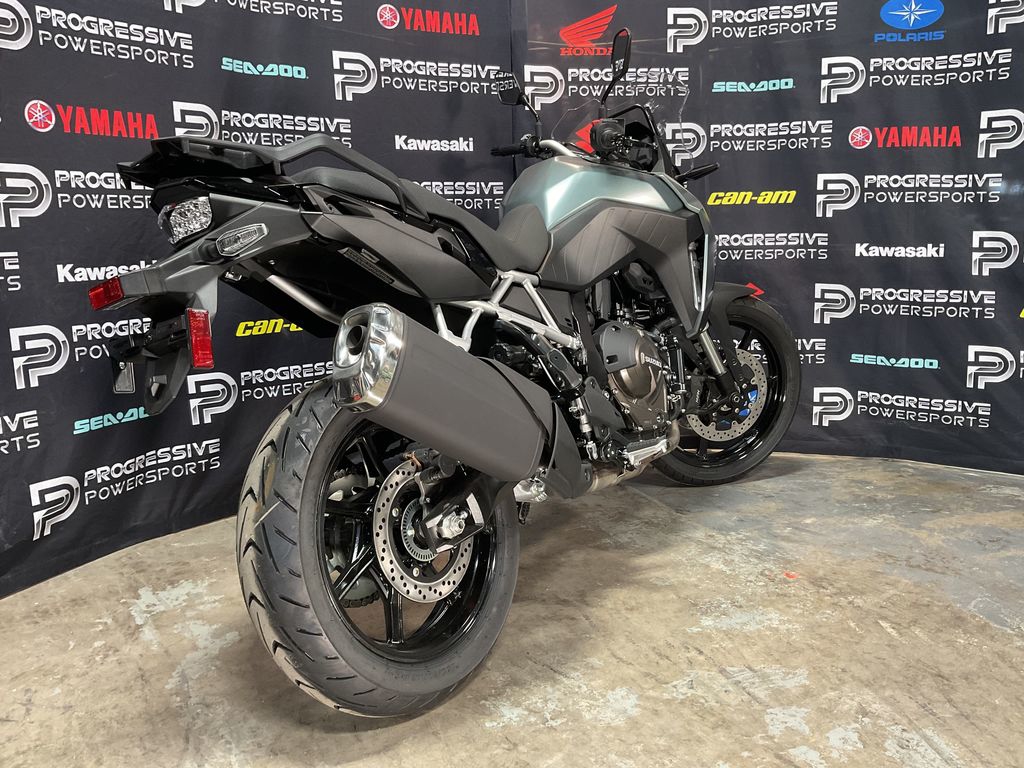 2024 Suzuki V-Strom 800 17