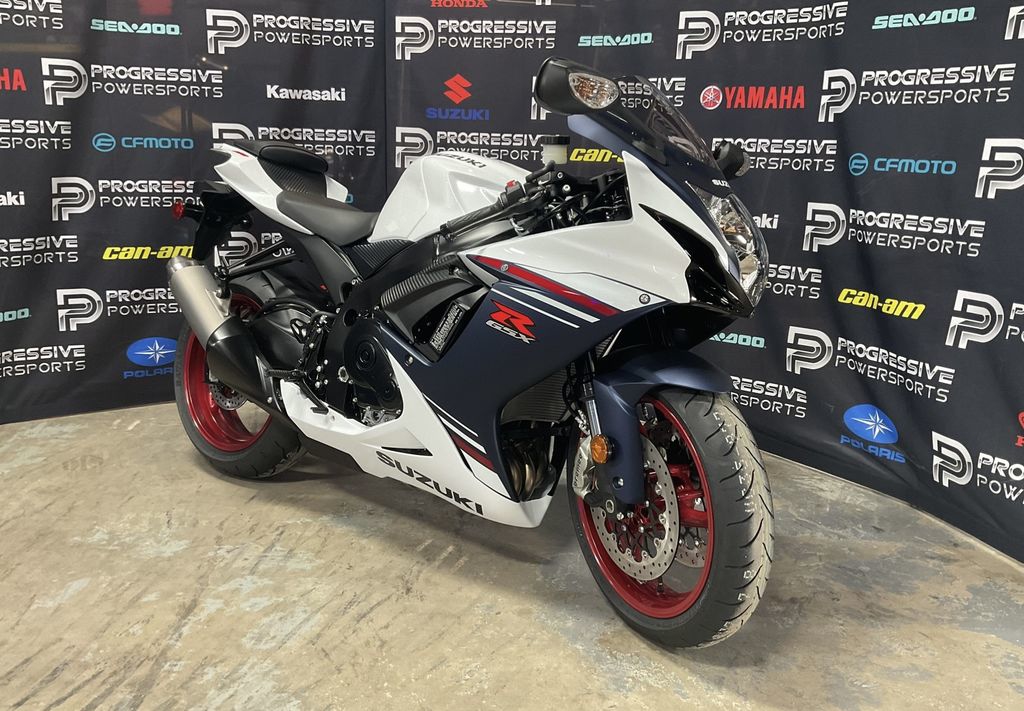 2025 Suzuki GSX-R600  2