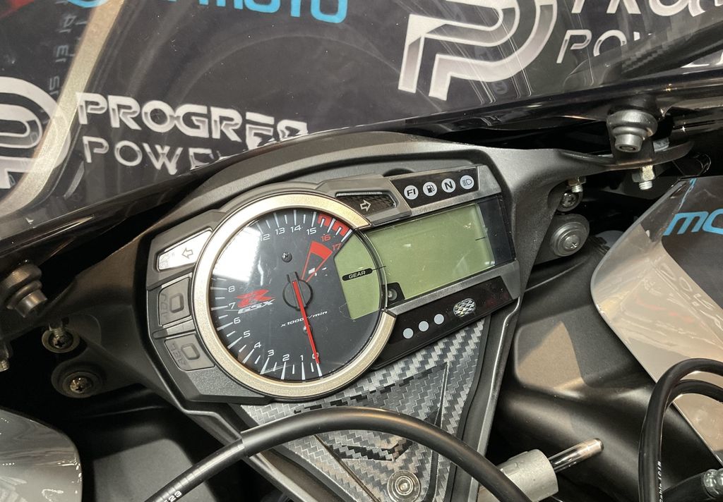 2025 Suzuki GSX-R600  4